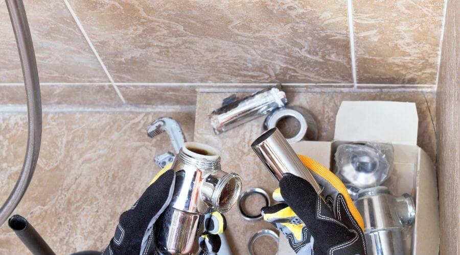 Professional gutter cleaning in Coalville, UT